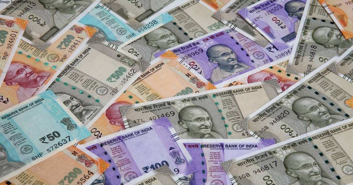 Rupee depreciates 38 paise to 81.78 against dollar